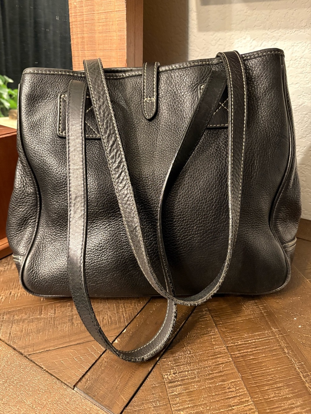 Dooney & Bourke Pebbled Leather Tote Black - Picture 14 of 15